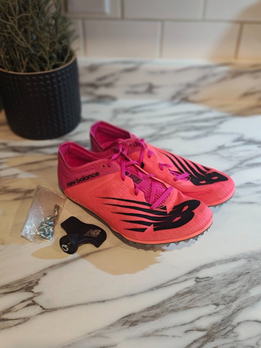 New Balance MD500v7 Women's Track Spikes Size 7 – Pink/Red Racing - Picture 3 of 11